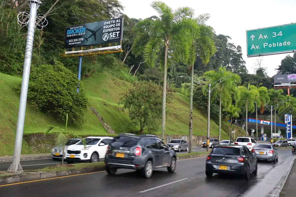 Valla publicitaria PAM-009A de Hercas en Vía Las Palmas