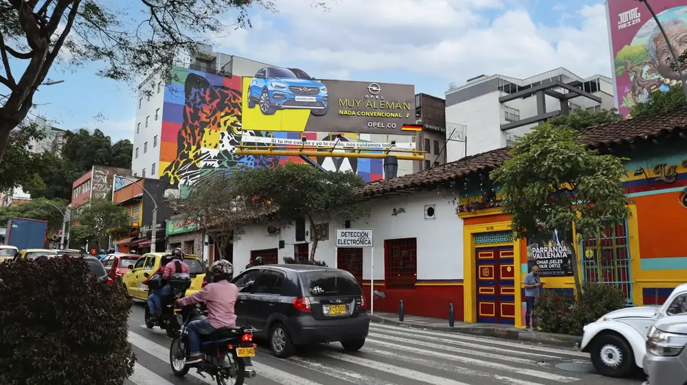 Valla publicitaria PUV-018 de Hercas en El Poblado