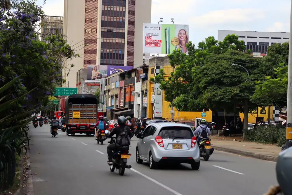 Valla publicitaria PUV-041 de Hercas en Centro de Medellín