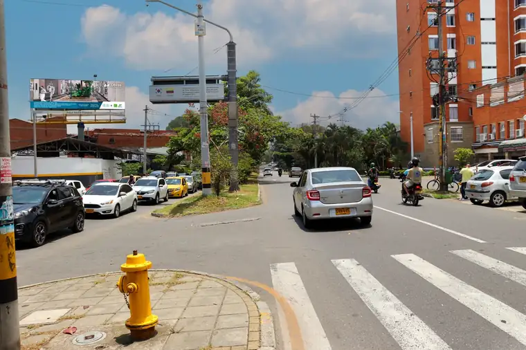 Valla publicitaria PUV-080B de Hercas en Avenida Bolivariana